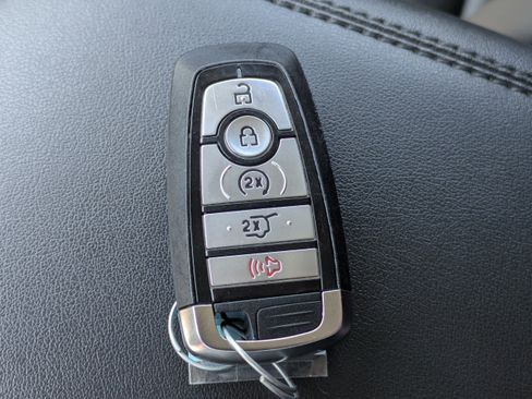 Used 2024 Ford Edge SEL w/ Convenience Package AWD/4WD image 29