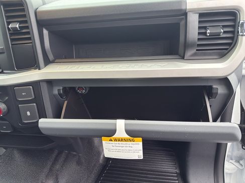 New 2026 Ford F250 XL w/ XL Chrome Package image 29