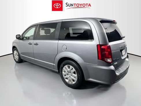 Used 2019 Dodge Grand Caravan SE FWD image 6