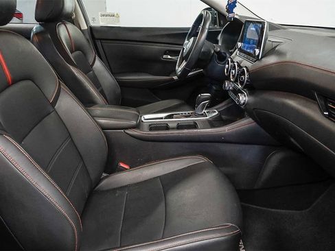 Used 2023 Nissan Sentra SR w/ SR Premium Package image 16
