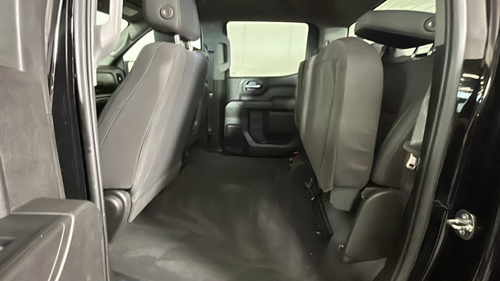 Used 2022 Chevrolet Silverado 1500 Custom Trail Boss w/ Safety Confidence Package AWD/4WD image 28