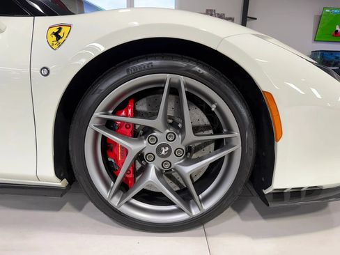 Used 2021 Ferrari F8 Tributo RWD image 47