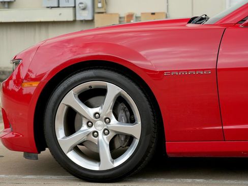 Used 2015 Chevrolet Camaro SS w/ RS Package RWD image 23