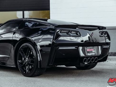 Used 2016 Chevrolet Corvette Stingray Coupe RWD image 58