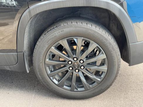 Used 2023 Chevrolet Traverse RS AWD/4WD image 7