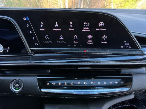 Used 2022 Cadillac Escalade ESV Sport image 17