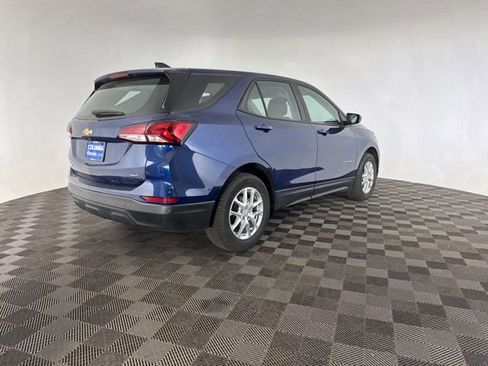 Used 2022 Chevrolet Equinox LS image 8