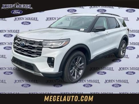 New 2026 Ford Explorer Active w/ Active Comfort Package AWD/4WD image 1