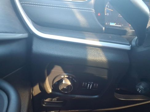 Used 2023 Jeep Grand Cherokee L Limited w/ Luxury Tech Group II image 15