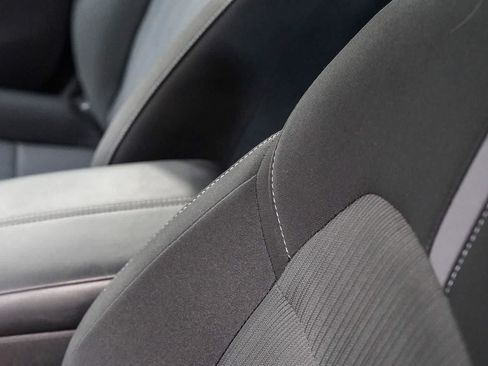 Used 2025 Nissan Sentra SV FWD image 19