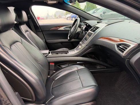 Used 2019 Lincoln MKZ Reserve AWD/4WD image 11