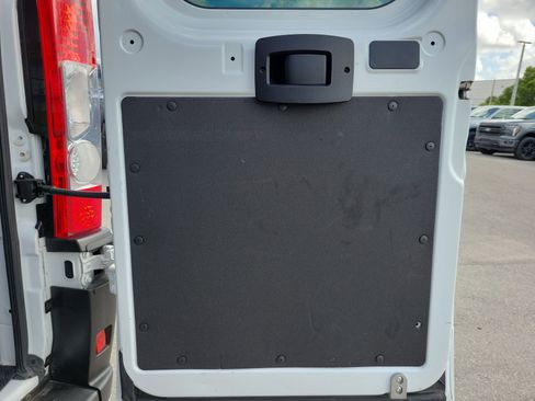 Used 2025 RAM ProMaster 2500 w/ U-Haul Equipment Group FWD image 15