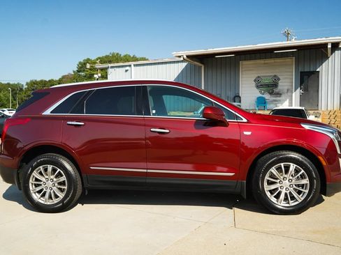 Used 2017 Cadillac XT5 Luxury w/ Driver Awareness Package FWD image 3