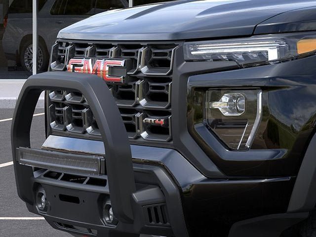 New 2026 GMC Canyon AT4 w/ Off-Road Front Bumper Package AWD/4WD image 13