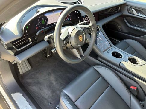 Used 2025 Porsche Taycan image 25