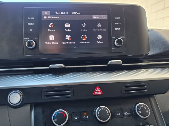 Used 2022 Kia Carnival LX FWD image 43