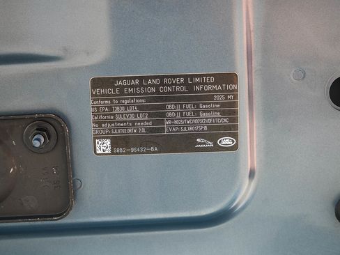 Used 2025 Land Rover Defender 110 S AWD/4WD image 29