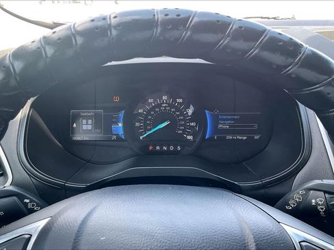 Used 2022 Ford Edge SEL w/ Convenience Package AWD/4WD image 16