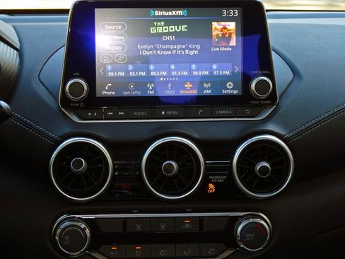 Used 2024 Nissan Sentra SV image 20