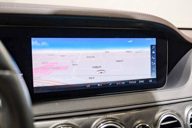 Used 2018 Mercedes-Benz S 560 4MATIC Sedan image 25