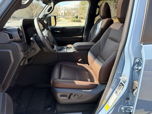 Used 2026 Toyota Land Cruiser w/ Premium Package image 9