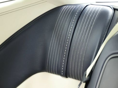 Used 2019 Aston Martin DB11 Coupe RWD image 53