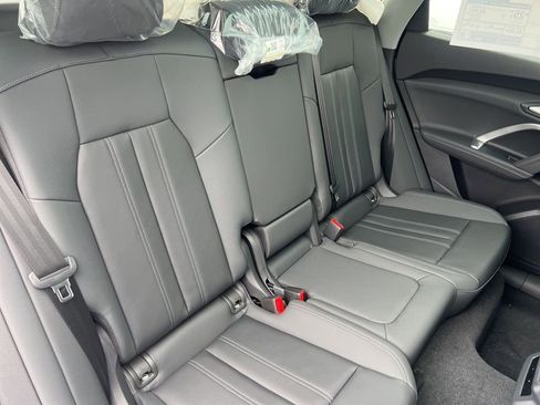 New 2025 Audi Q5 Premium image 14