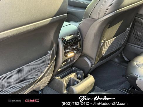 Used 2024 Jeep Grand Cherokee L Limited w/ Luxury Tech Group II AWD/4WD image 27