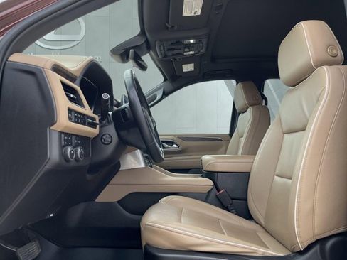 Used 2023 Chevrolet Tahoe Premier AWD/4WD image 9