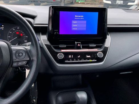 Used 2025 Toyota Corolla LE image 6