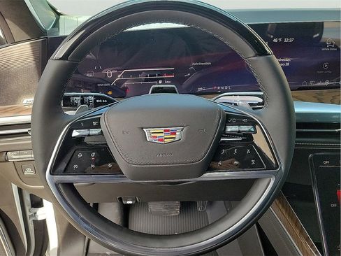 New 2026 Cadillac Escalade Platinum Luxury w/ LPO, Floor Liner Package image 19