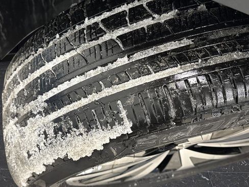 Used 2022 Volkswagen Taos SE image 34