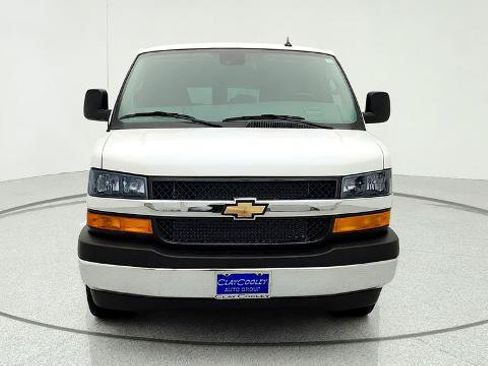 Used 2025 Chevrolet Express 3500 LT w/ LT Preferred Equipment Group RWD image 2