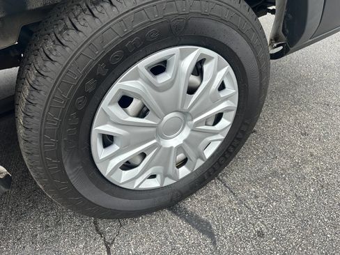 Used 2017 Ford Transit 150 XL image 19