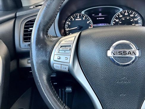 Used 2018 Nissan Altima 2.5 SL FWD image 10