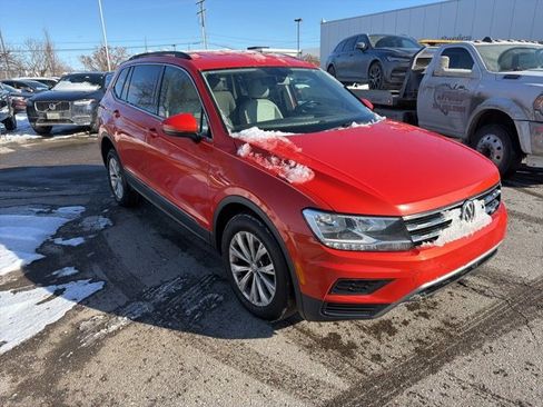 Used 2018 Volkswagen Tiguan SE image 3