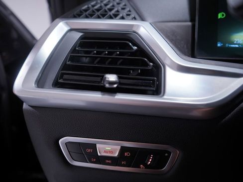 Used 2023 BMW X7 xDrive40i w/ M Sport Package image 20