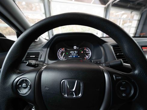 Used 2018 Honda Ridgeline Sport image 15