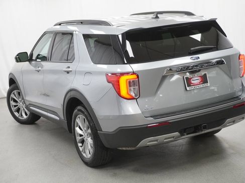 Used 2023 Ford Explorer XLT w/ Equipment Group 202A AWD/4WD image 12