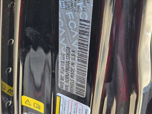 New 2025 Jeep Gladiator Rubicon w/ Convenience Group image 17