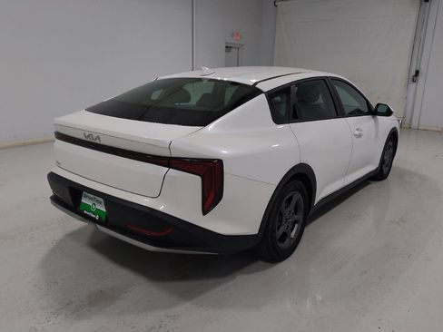 Used 2025 Kia K4 FWD image 9