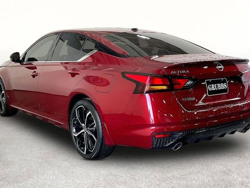 New 2026 Nissan Altima 2.5 SR w/ SR Premium Package FWD image 6
