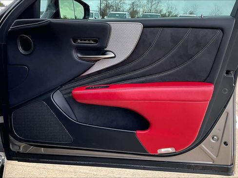 Used 2018 Lexus LS 500 F Sport w/ Accessory Package (Z2) image 22