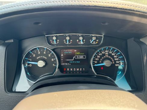 Used 2011 Ford F150 Lariat w/ Lariat Chrome Pkg AWD/4WD image 29