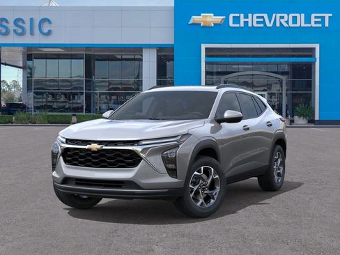 New 2026 Chevrolet Trax LT w/ Sunroof Package image 6