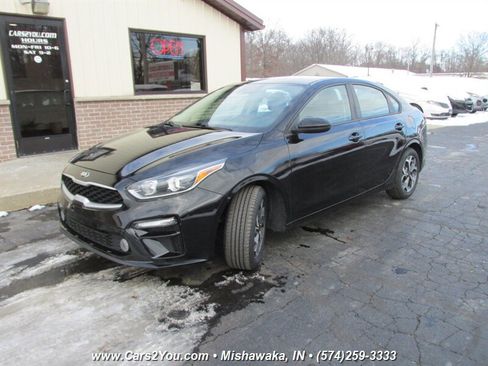 Used 2021 Kia Forte LXS image 4