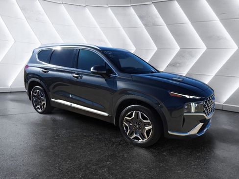 Used 2023 Hyundai Santa Fe Limited image 3