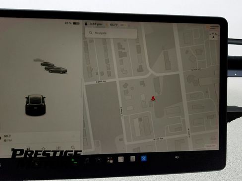 Used 2023 Tesla Model Y Long Range AWD/4WD image 10