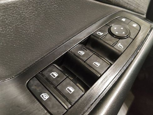 Used 2023 Nissan Rogue S FWD image 27