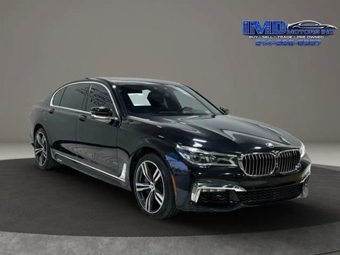 Used 2017 BMW 750i xDrive AWD/4WD image 4